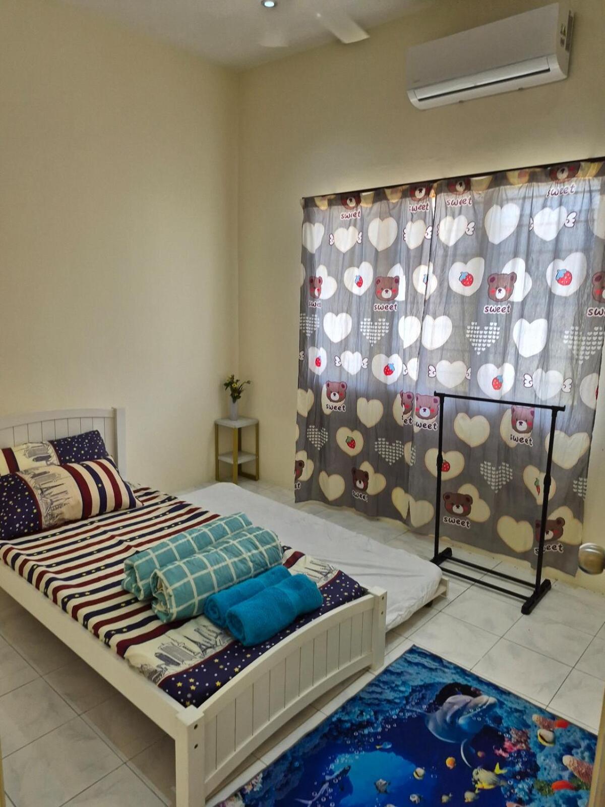 Rumah percutian Vacation For 10 Px 4 Bedroom In 4 Delicious Food *